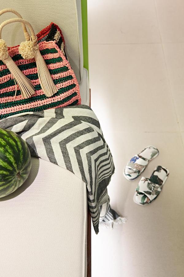 SIDE Design Hotel Hamburg Exterior foto A beach towel