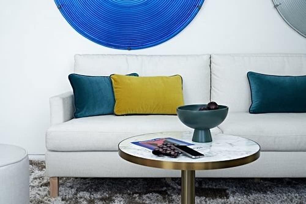 SIDE Design Hotel Hamburg Exterior foto A contemporary coffee table