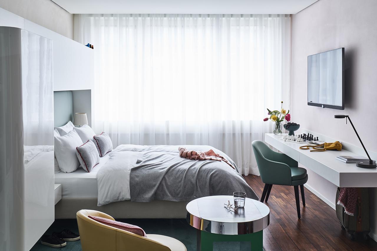 SIDE Design Hotel Hamburg Exterior foto A room at the hotel